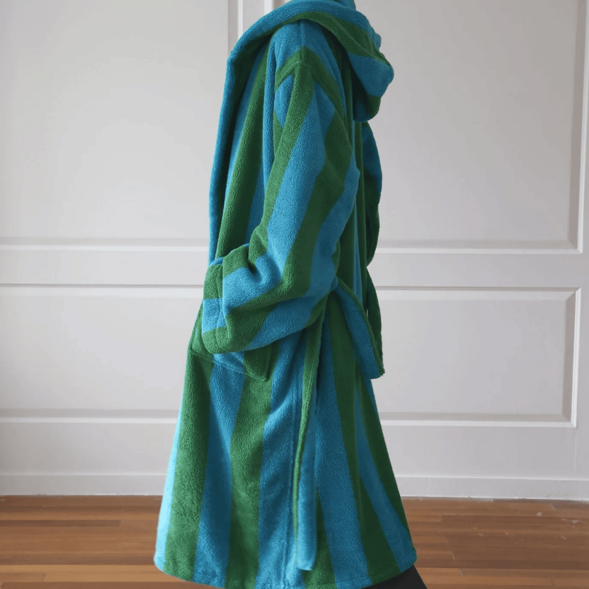 Heavyweight Organic Cotton Spa Robe for Women – Woven Jacquard Striped Bathrobe with Absorbent Quick-Dry Fabric | Thomler