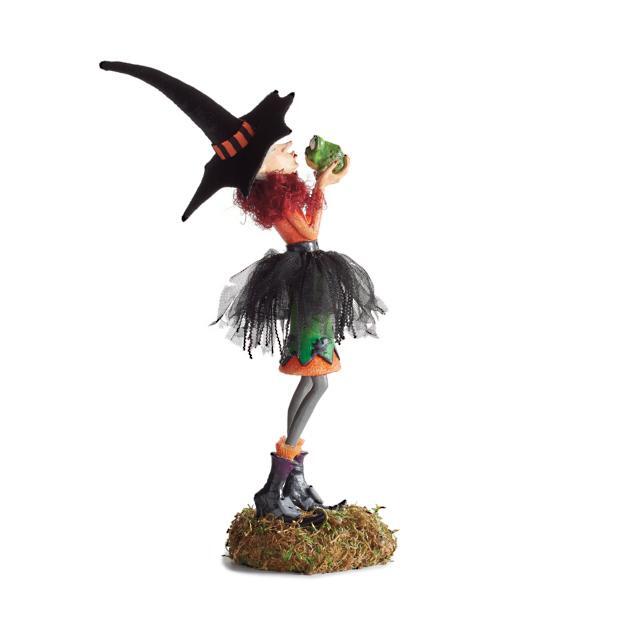 Handcrafted Resin Witch Figurine for Halloween Decor | Mystical Table Accent Sculpture | Gothic Home Centerpiece | Vintage Spooky | Thomler
