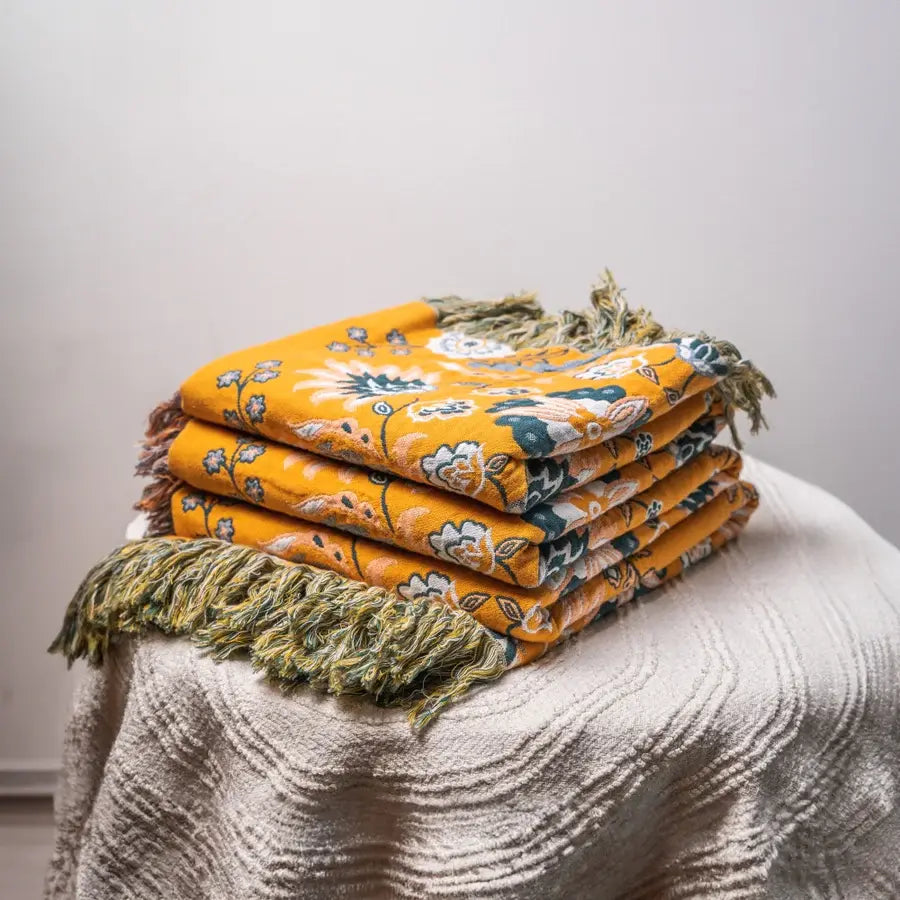Reversible Cotton Throw Blanket with Tassels – Bohemian Floral Design for Couch, Sofa, or Bed – Warm & Decorative Home Accent | Thomler