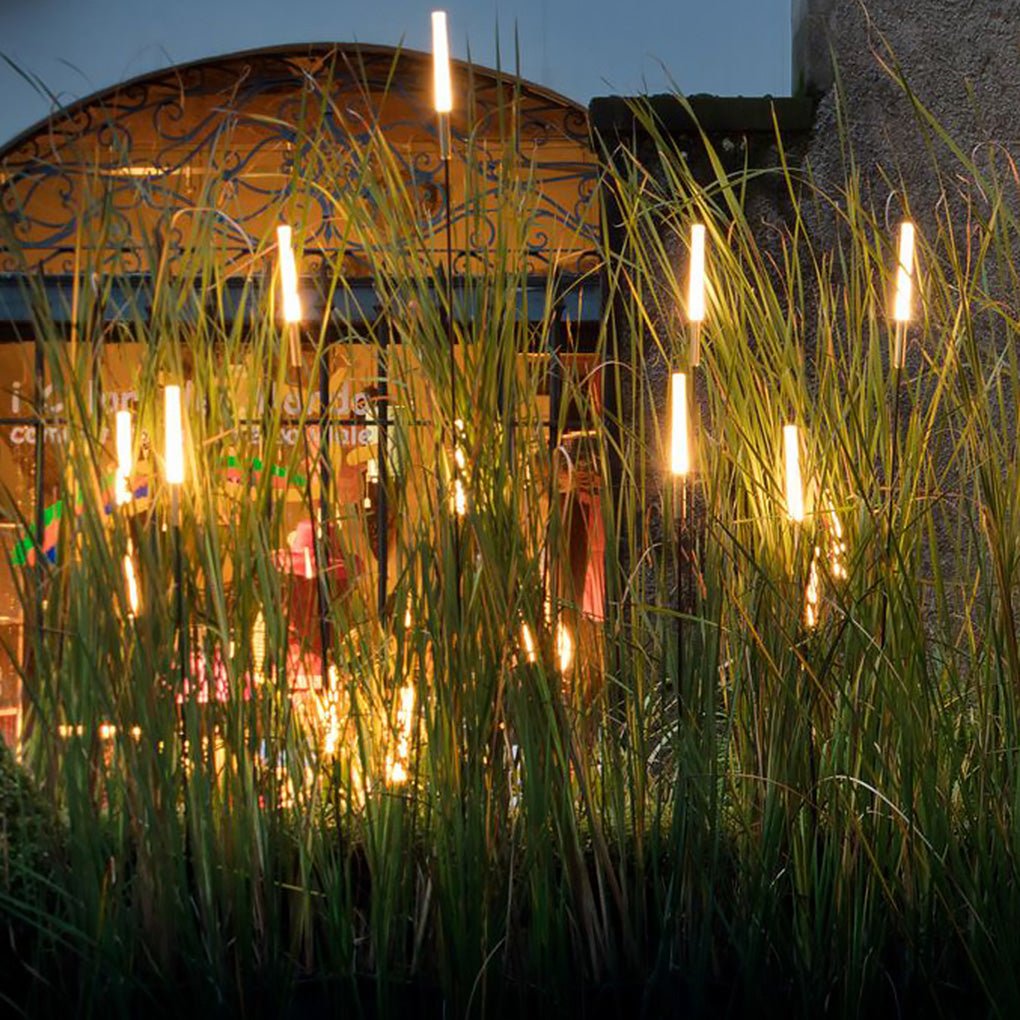 Decorative Reed-Style Solar Garden Stakes – Waterproof LED Pathway Lights for Yard & Lawn (6-Pack) | Thomler