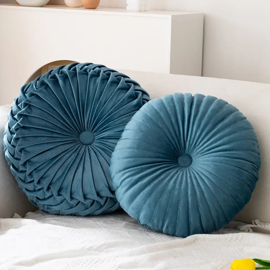 Plush Throw Pillow for Couch and Bedroom – Ultra Soft Decorative Accent Cushion for Living Room, Sofa, Bed – Cozy Faux Fur Home Decor | Thomler