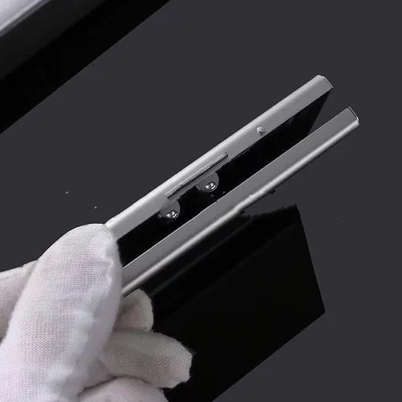 Slim Metal Card Holder with RFID Blocking Technology for Credit Cards & Cash | Thomler