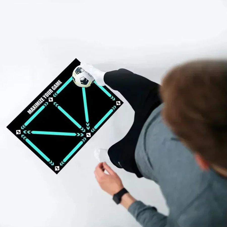 Football Training Mat 90.0 cm x 60.0 cm Indoor Ball Control Dribbling Coordination Practice Set With Video Training And Grip Socks | Thomler