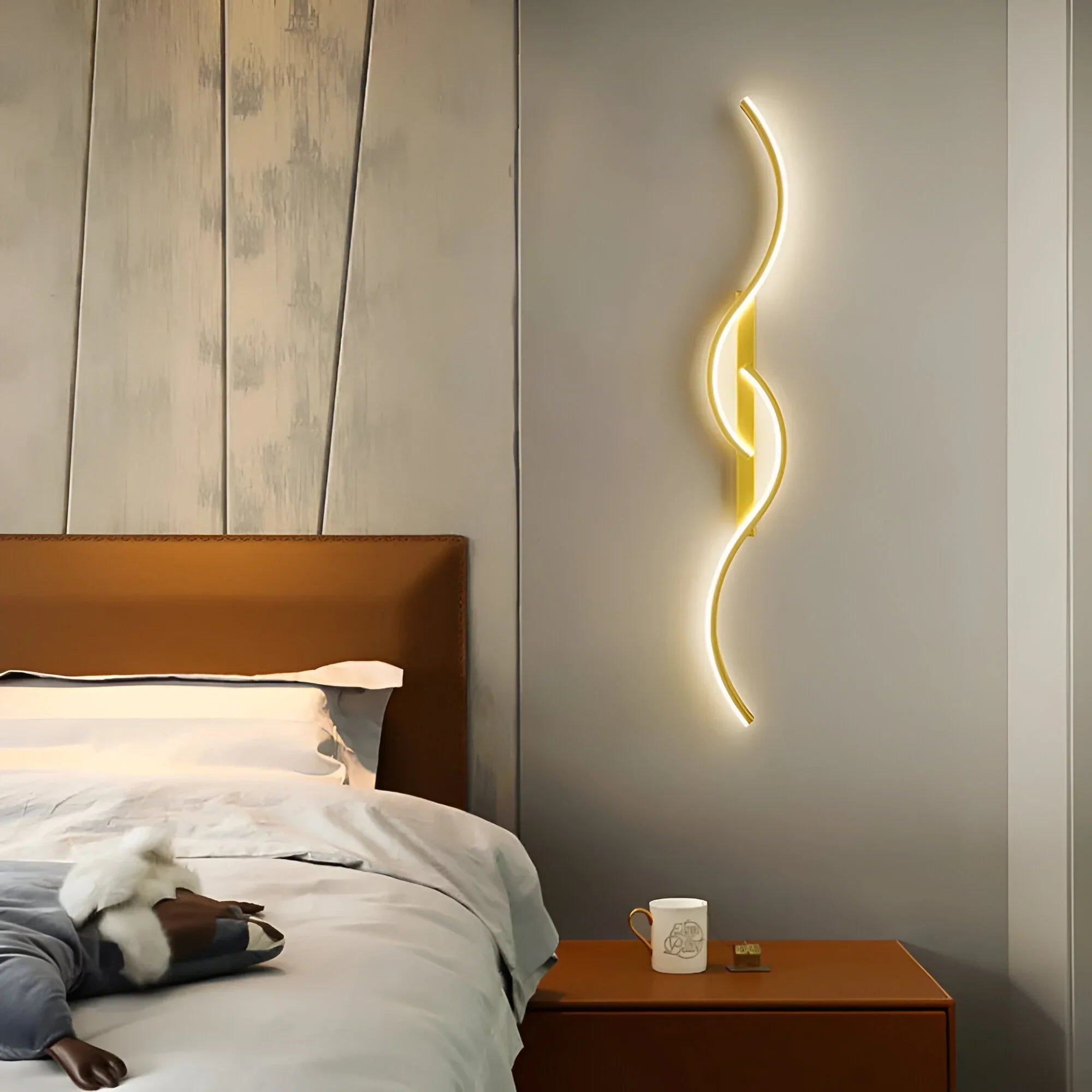 Sleek Arc LED Wall Sconce | Indoor Accent Lighting for Bedroom, Hallway, Living Room & Stairway | Contemporary Linear Design | 24 to 47 Inch | Thomler