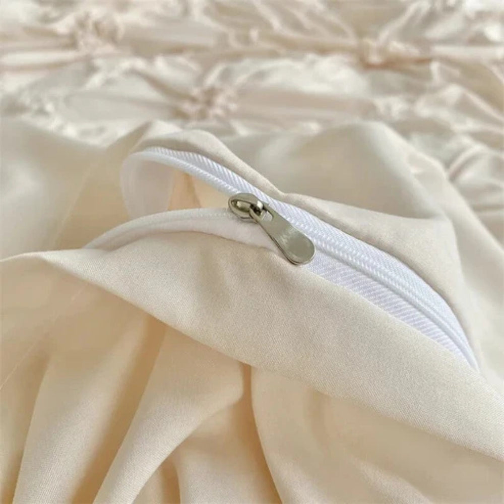 Textured Pinch Pleat Duvet Cover Set with Pillowcases – Soft Microfiber Bedding with Zipper & Corner Ties for Twin, Full, Queen & King Beds | Thomler