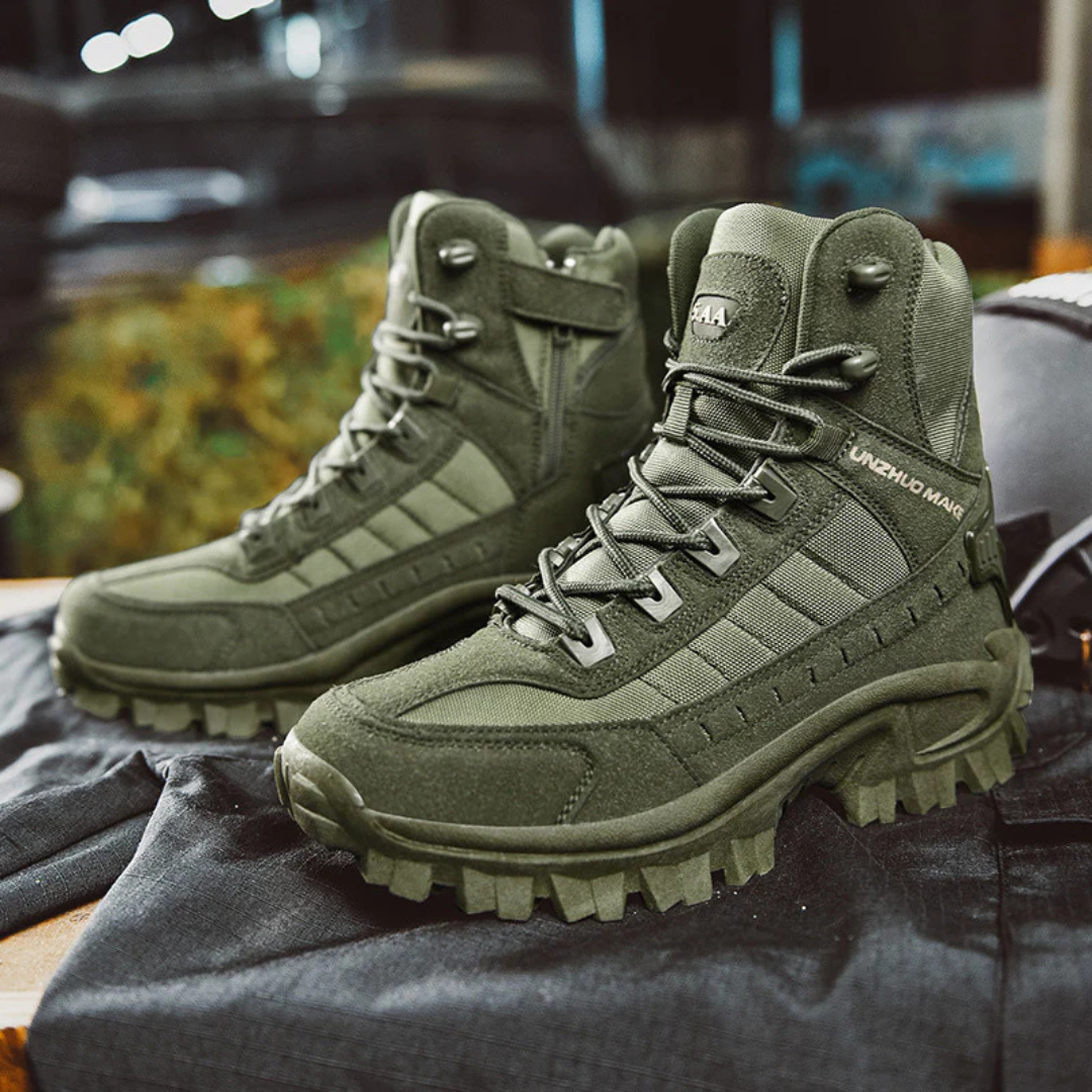 Men's Insulated Winter Tactical Boots with Non-Slip Sole for Hiking & Work – High Ankle Lace-Up Outdoor Combat Boots for Cold Weather | Thomler