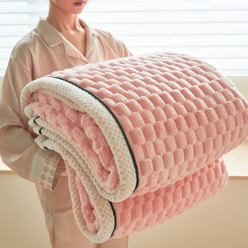 Reversible Plush Throw Blanket - Ultra Soft Coral Fleece - Queen & Full Size - Lightweight Polyester - Cozy Cover for Couch Sofa Bed | Thomler