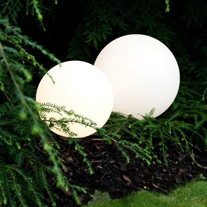 Cordless Color-Changing LED Globe Light for Patio & Garden – 16 Color Modes with Remote Control | Thomler