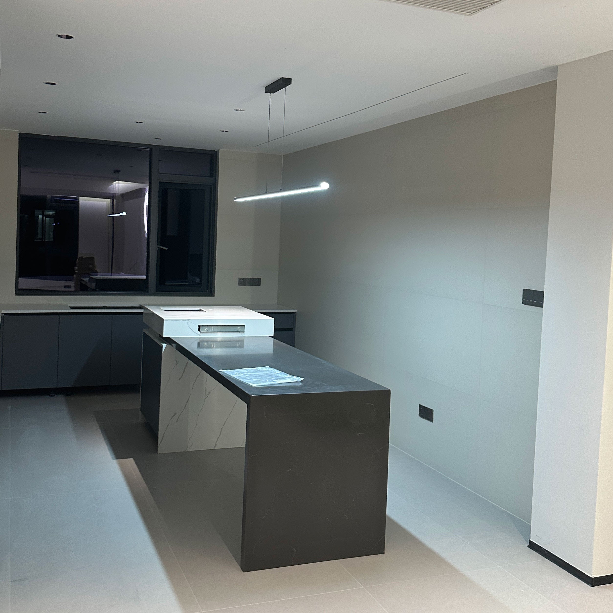 Linear Pendant Light Metal 39 in Adjustable Kitchen Island LED Warm White 3000K-6000K Modern Dining Room Hanging Lamp | Thomler