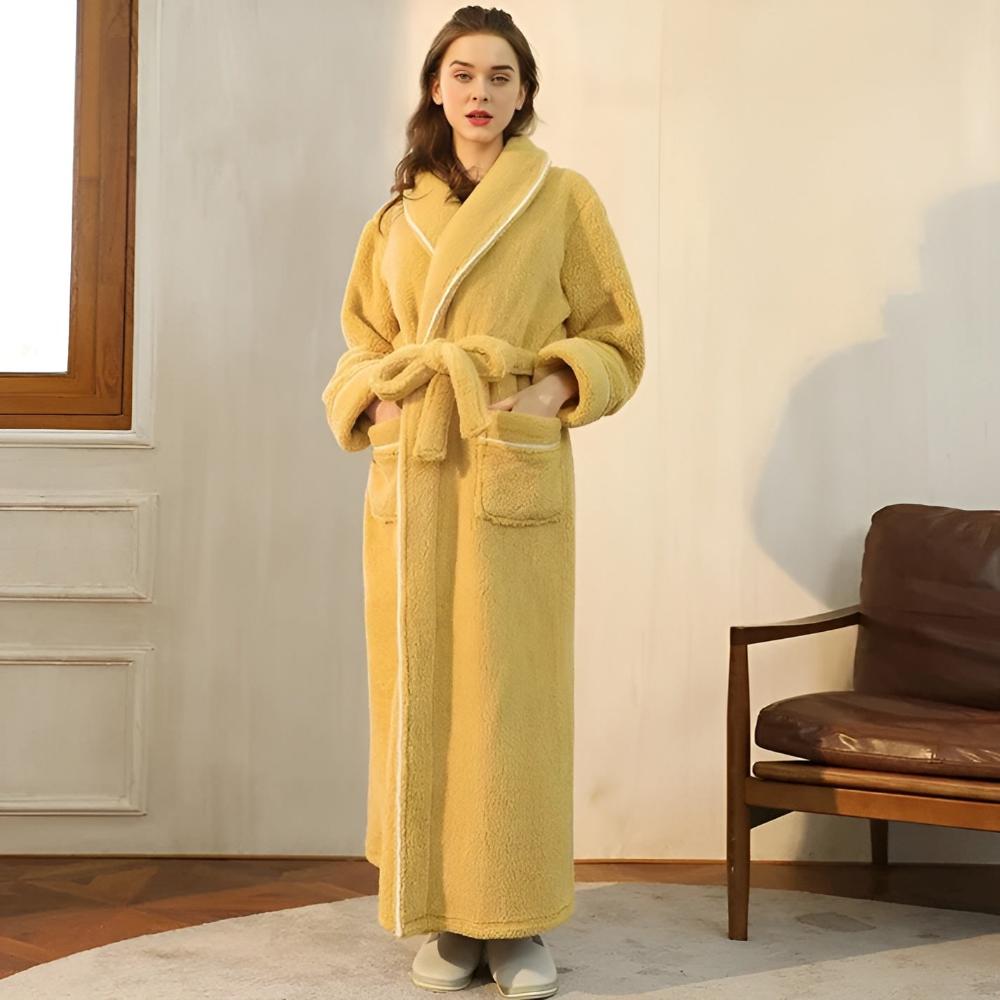 Plush Coral Fleece Bathrobe with Shawl Collar & Pockets – Unisex Lounge Robe for Year-Round Wear | Thomler