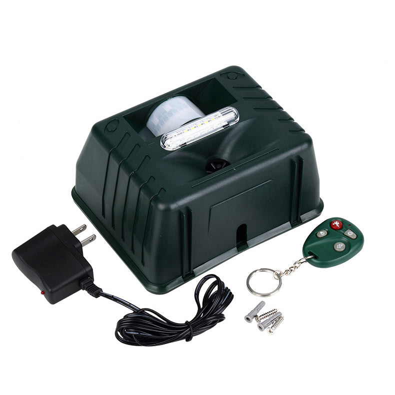 Solar-Powered Ultrasonic Wildlife Deterrent with Motion Sensor for Yards & Gardens – Harmless Pest Control Device | Thomler