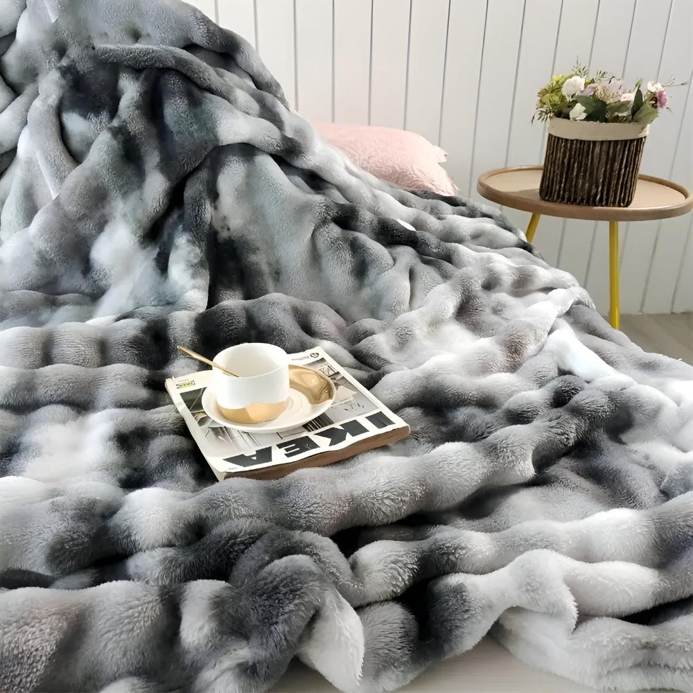 Swirl-Dyed Faux-Fur Throw Blanket – Plush & Cozy Year-Round for Couch, Bed & Travel | Thomler