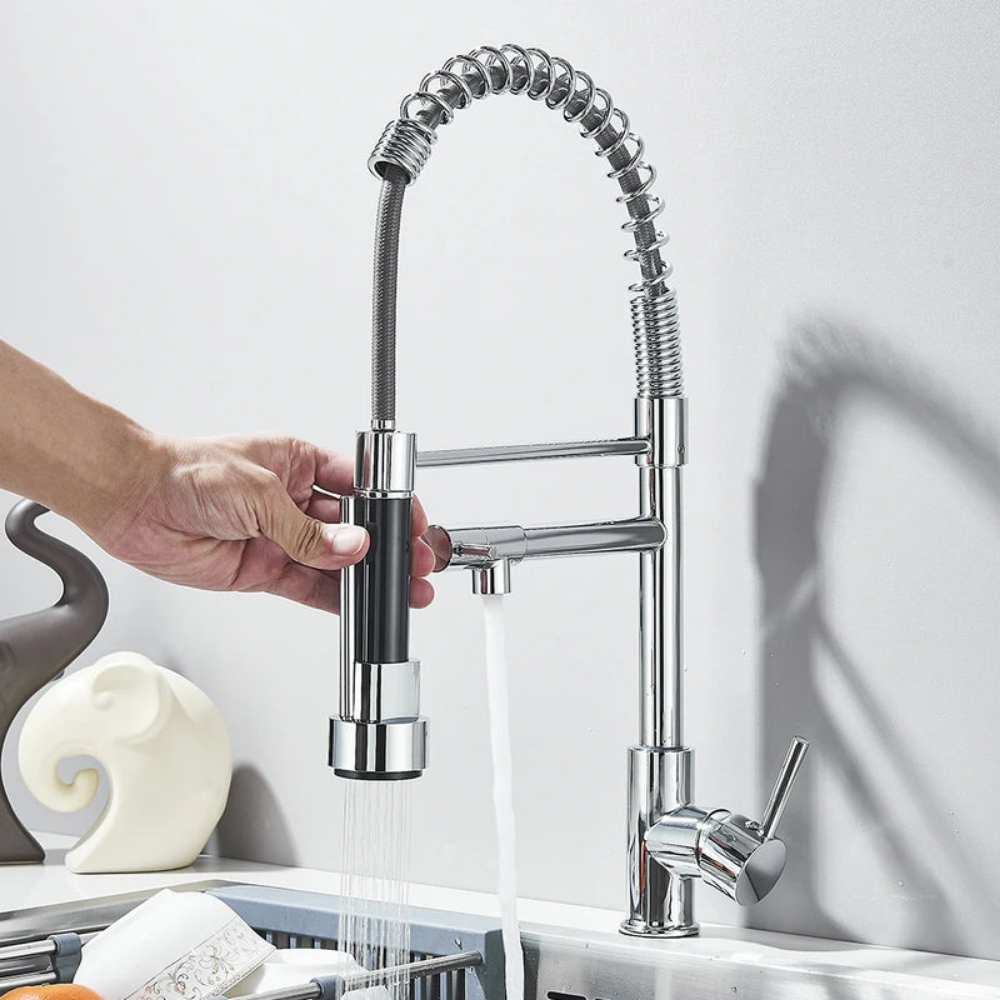 Swivel-Head Pull-Out Spray Sink Faucet – Hot & Cold Mixer Tap for Kitchen Countertop Installation – Chrome, Gold, Black & Brushed Finishes | Thomler