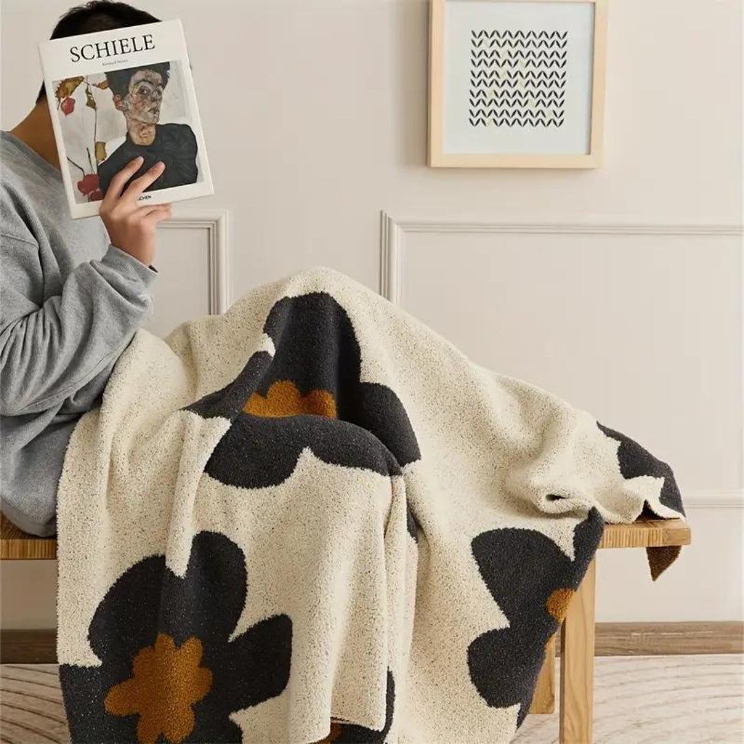 Hand-Knit Floral Throw Blanket – Cozy Layer for Sofa, Bed & Year-Round Comfort | Thomler