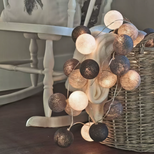 Navando | Decoratieve Lichtslinger Met Zachte Bolletjes