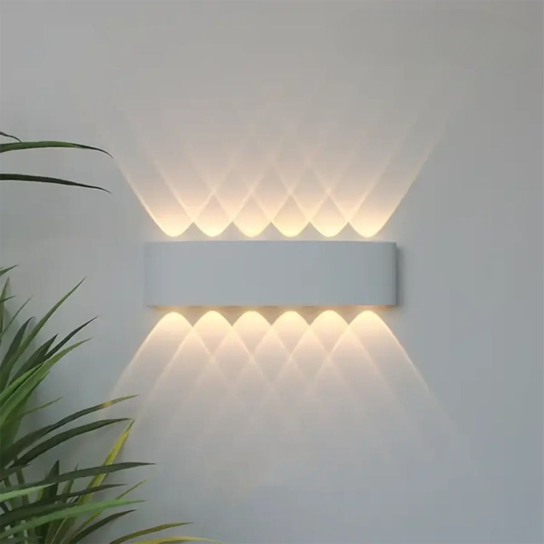 Wall Light LED IP65 20.0 cm Indoor Outdoor Patio Hallway Up-Down Beam Lighting Modern Compact Fixture | Thomler