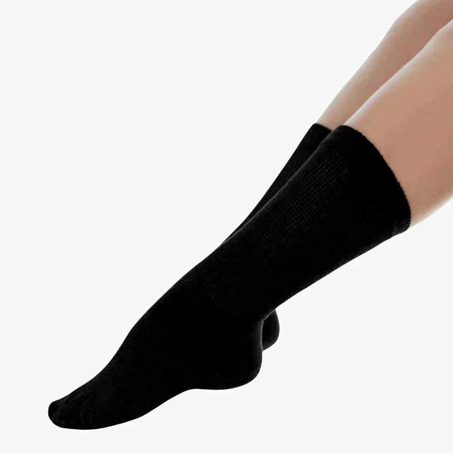 Seamless Diabetic Socks for Neuropathy & Circulation Support – Non-Binding Cushioned Foot Care | Thomler