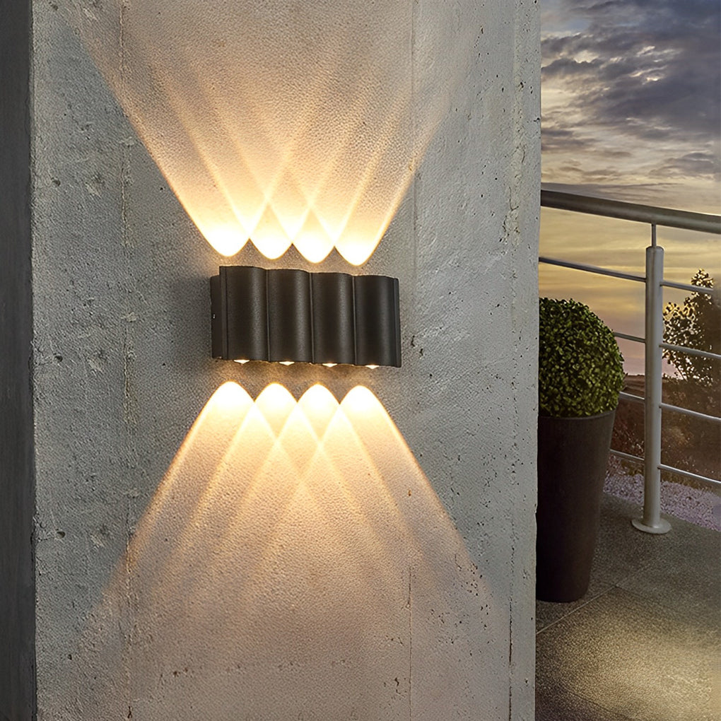 Contemporary Weatherproof LED Exterior Sconce – Architectural Accent for Walls & Facades | Thomler