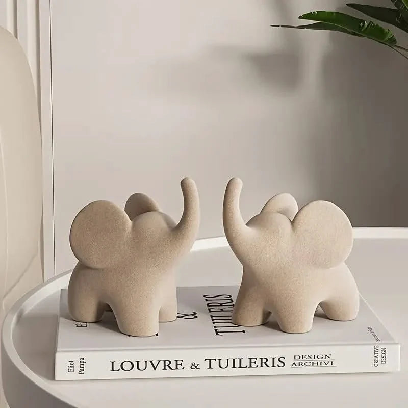 Velvet-Touch Elephant Statue for Home Display – Decorative Animal Sculpture for Shelves & Mantels | Thomler