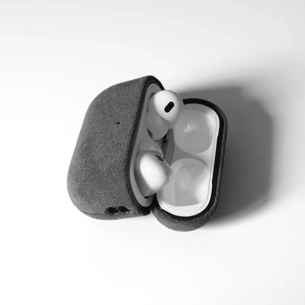 Premium Soft-Touch AirPods Protective Case – Wireless Charging Compatible, Scratch-Resistant Cover for AirPods Pro & Gen 3/4 | Thomler