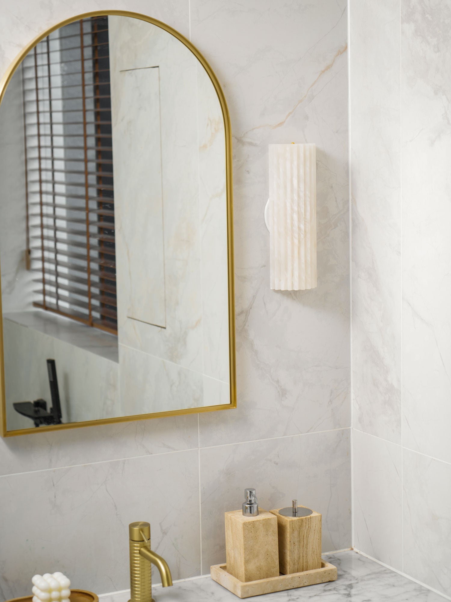Alabaster Wall Light 11.8 in Integrated LED Indoor Ribbed Sconce Bedroom Hallway Ambient Lighting Fixture | Thomler