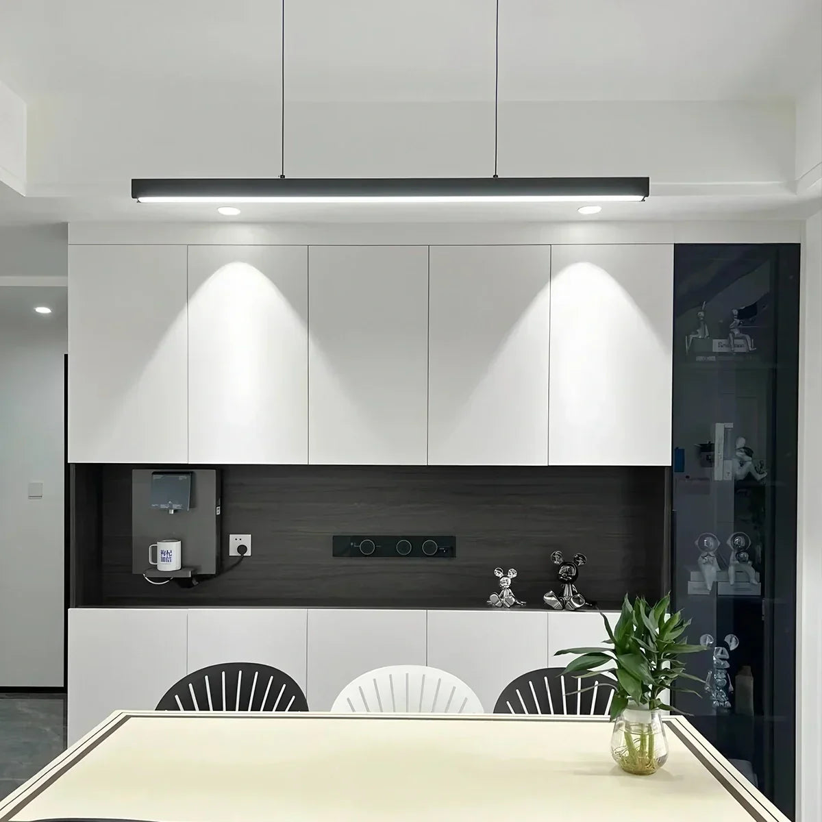 Pendant Light Aluminium Integrated LED Black Kitchen Island Dining Table Minimalist Linear Ceiling Light Adjustable | Thomler