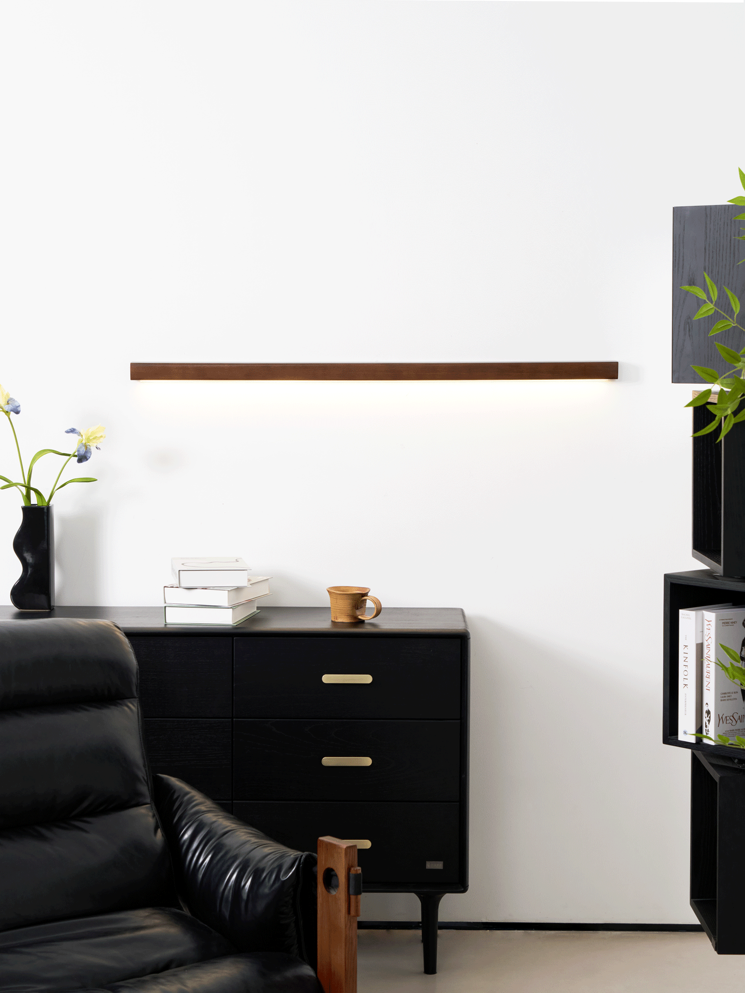 Linear Wall Light 12W Natural Pine Wood 23.6 in Indoor Hallway Vanity Lighting Modern Minimalist Fixture | Thomler