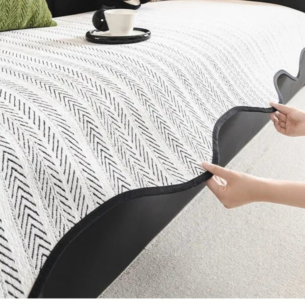 Textured Throw Blanket with Scalloped Edges – Soft Microfiber Furniture Protector for Sofa, Bed & Chair – Breathable All-Season | Thomler