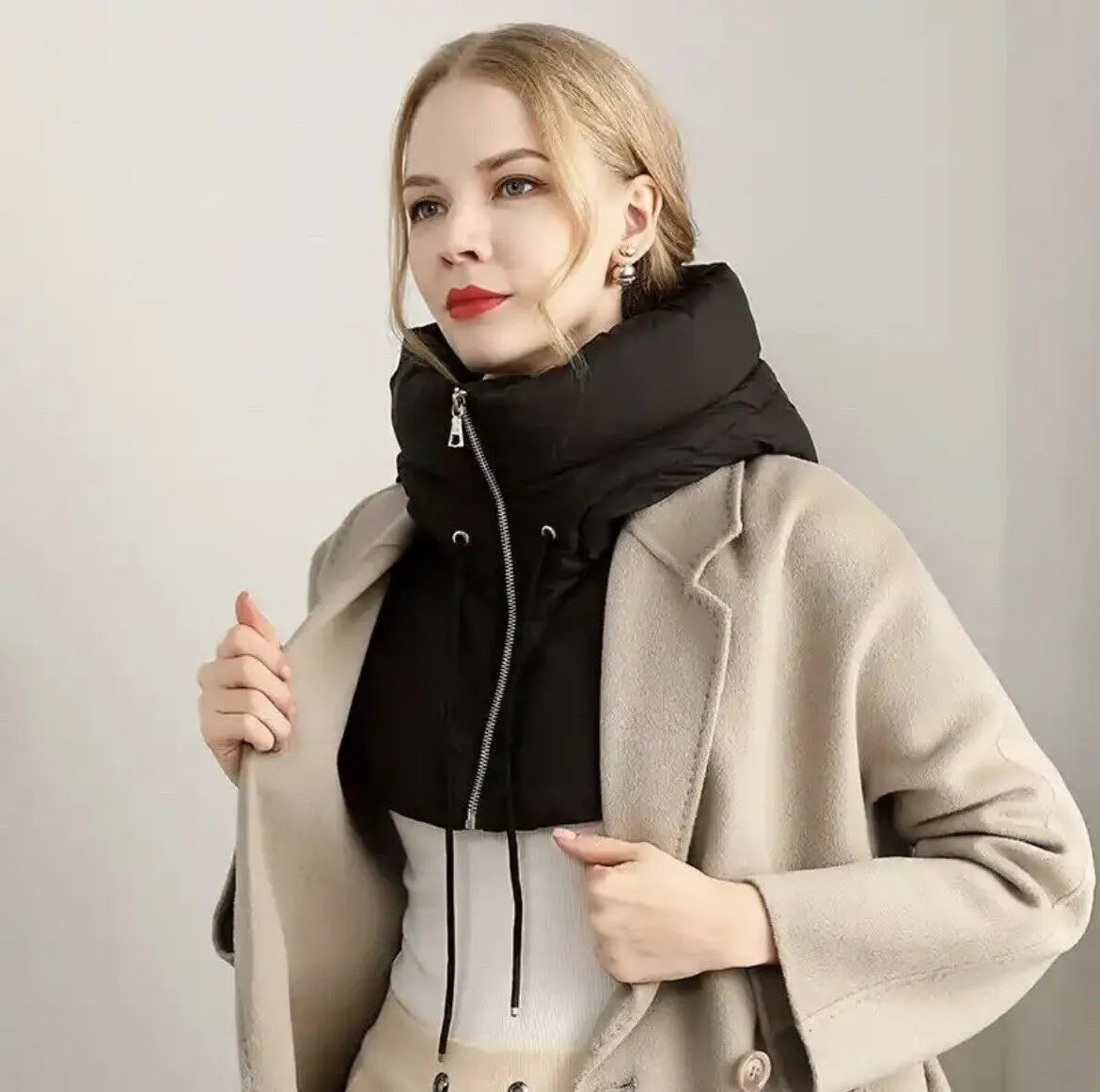 Hooded Infinity Scarf with Zip – Lightweight Down Neck Warmer for Women | Thomler