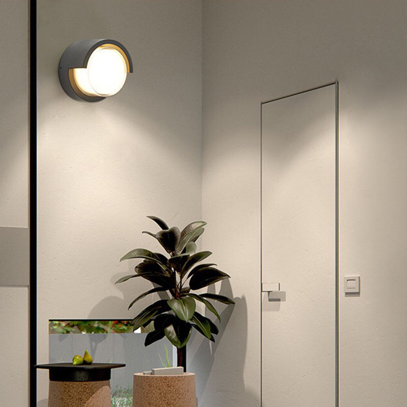 Outdoor LED Wall Sconce – Modern Waterproof Fixture for Patio, Garden & Porch Lighting | Thomler