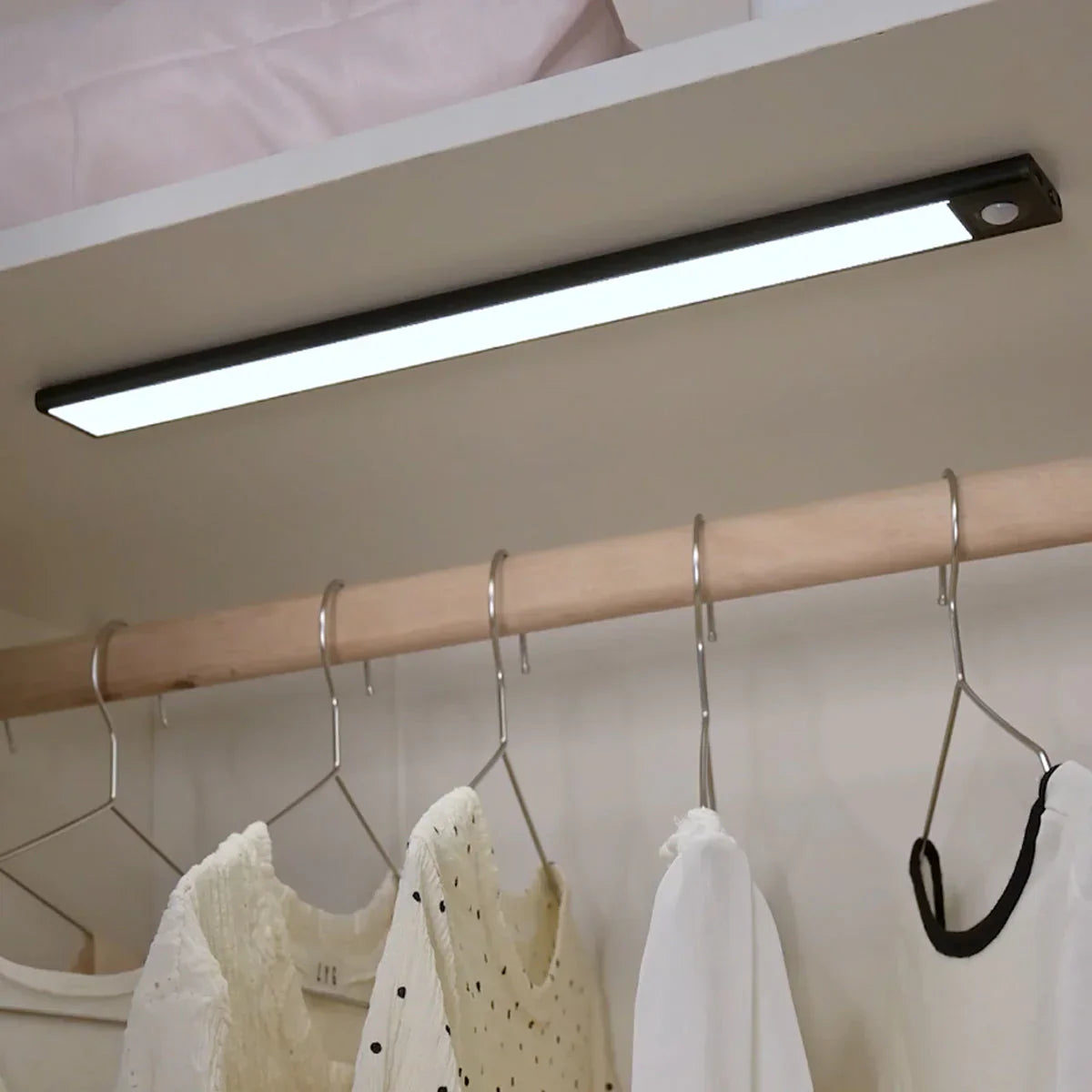 LED Bar Light Aluminium 50.0 cm Motion Sensor Wireless Closet Hallway Cabinet Under Cupboard Lighting Rechargeable | Thomler