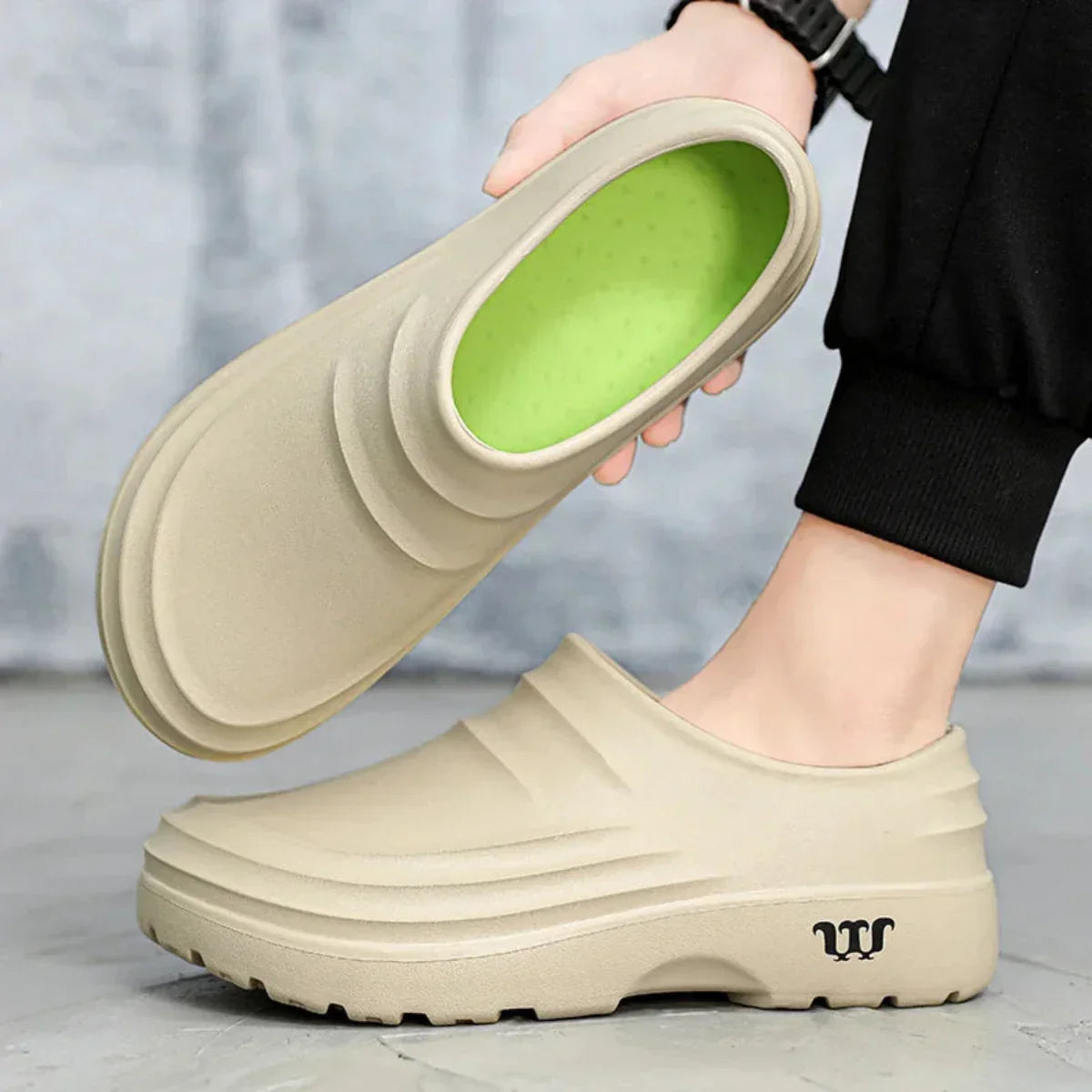 Waterproof Orthopedic Clogs with Gel Cushioning for All-Day Comfort – Anti-Slip Work Shoes for Kitchen, Hospital & Garden Use | Thomler