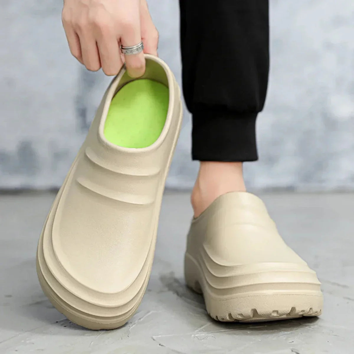 Waterproof Orthopedic Clogs with Gel Cushioning for All-Day Comfort – Anti-Slip Work Shoes for Kitchen, Hospital & Garden Use | Thomler