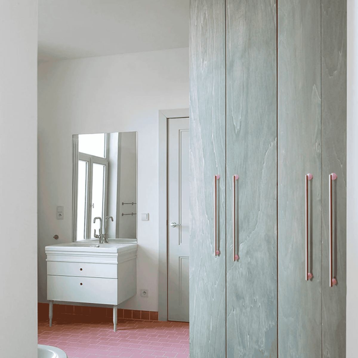 Natural Stone & Metal Cabinet Pull – Contemporary Scandinavian Hardware for Drawers & Doors | Thomler