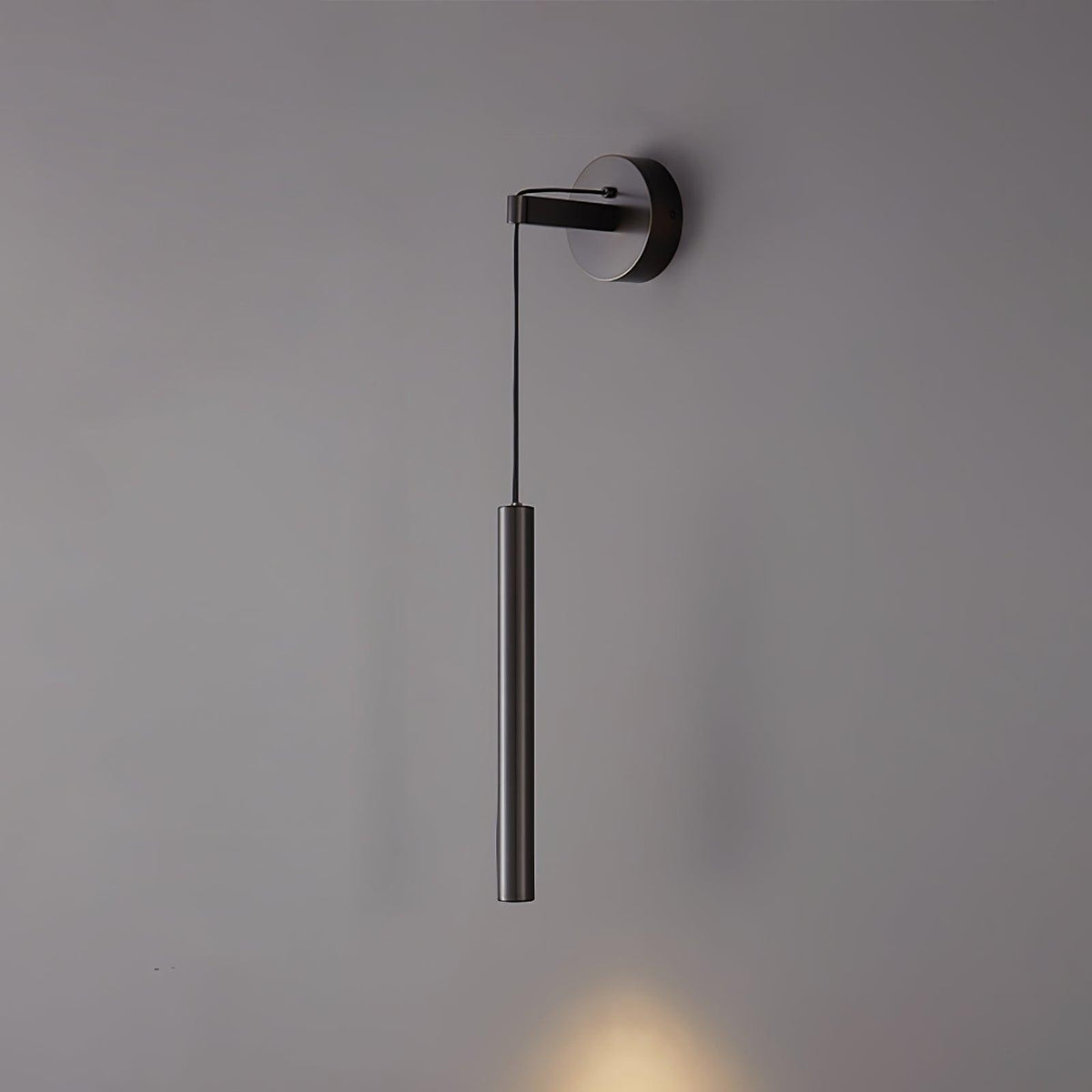 Modern Minimalist Vertical Bar LED Wall Sconce – Brass or Black Finish | Thomler