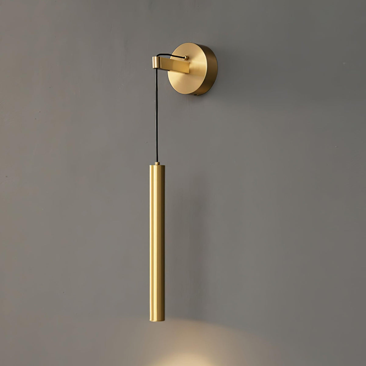 Modern Minimalist Vertical Bar LED Wall Sconce – Brass or Black Finish | Thomler