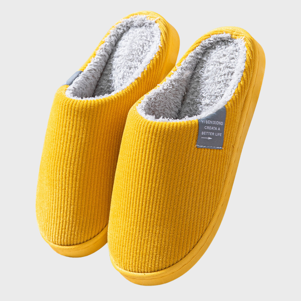 Cozy Fleece-Lined House Slippers for Women & Men – Cushioned Memory Foam Indoor Shoes with Non-Slip Soles for Winter | Thomler