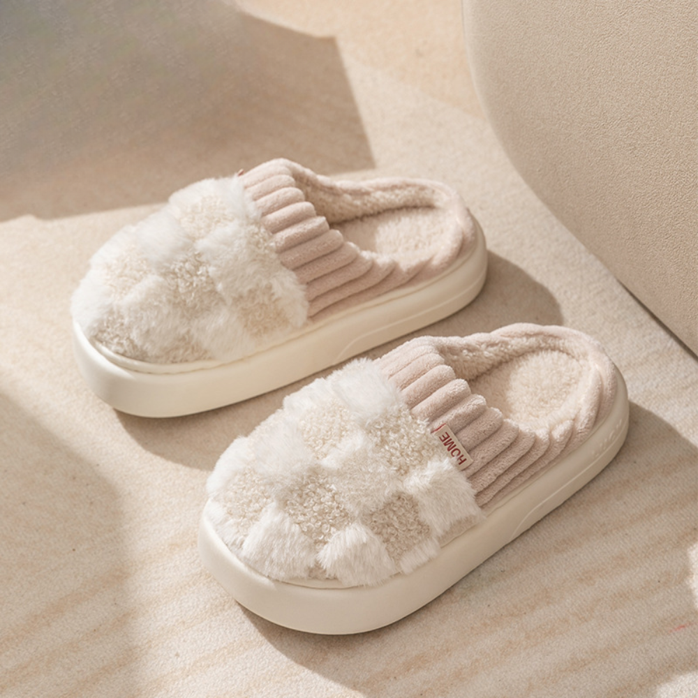 Plush Memory Foam House Slippers – Warm Fuzzy Indoor Shoes with Non-Slip Sole for Women & Men – Cozy Winter Footwear for Home Relaxation | Thomler