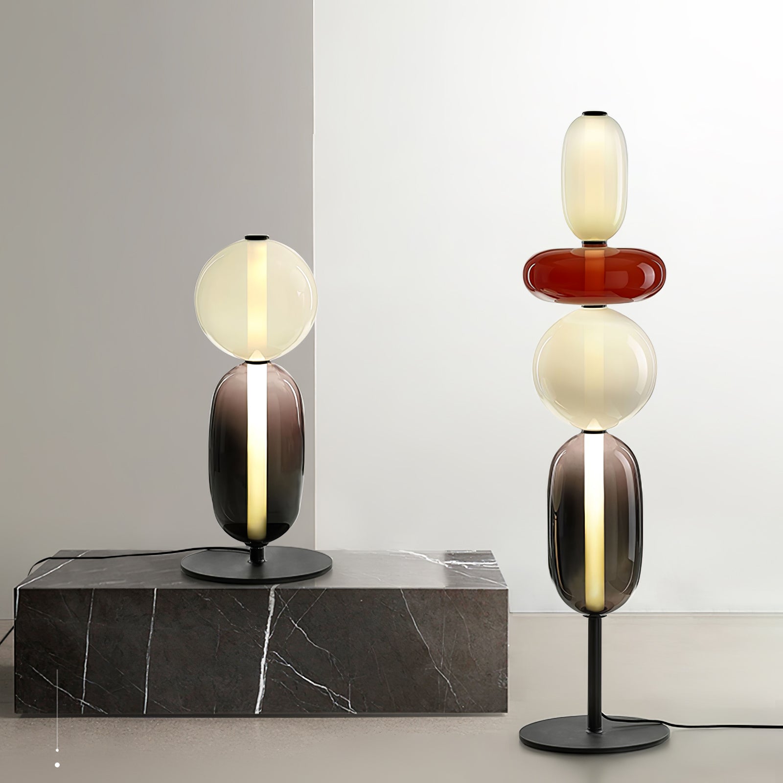 Floor Lamp Hand Blown Glass LED 160.0 cm Red White Black Living Room Decorative Standing Light Modern Sculptural Accent | Thomler