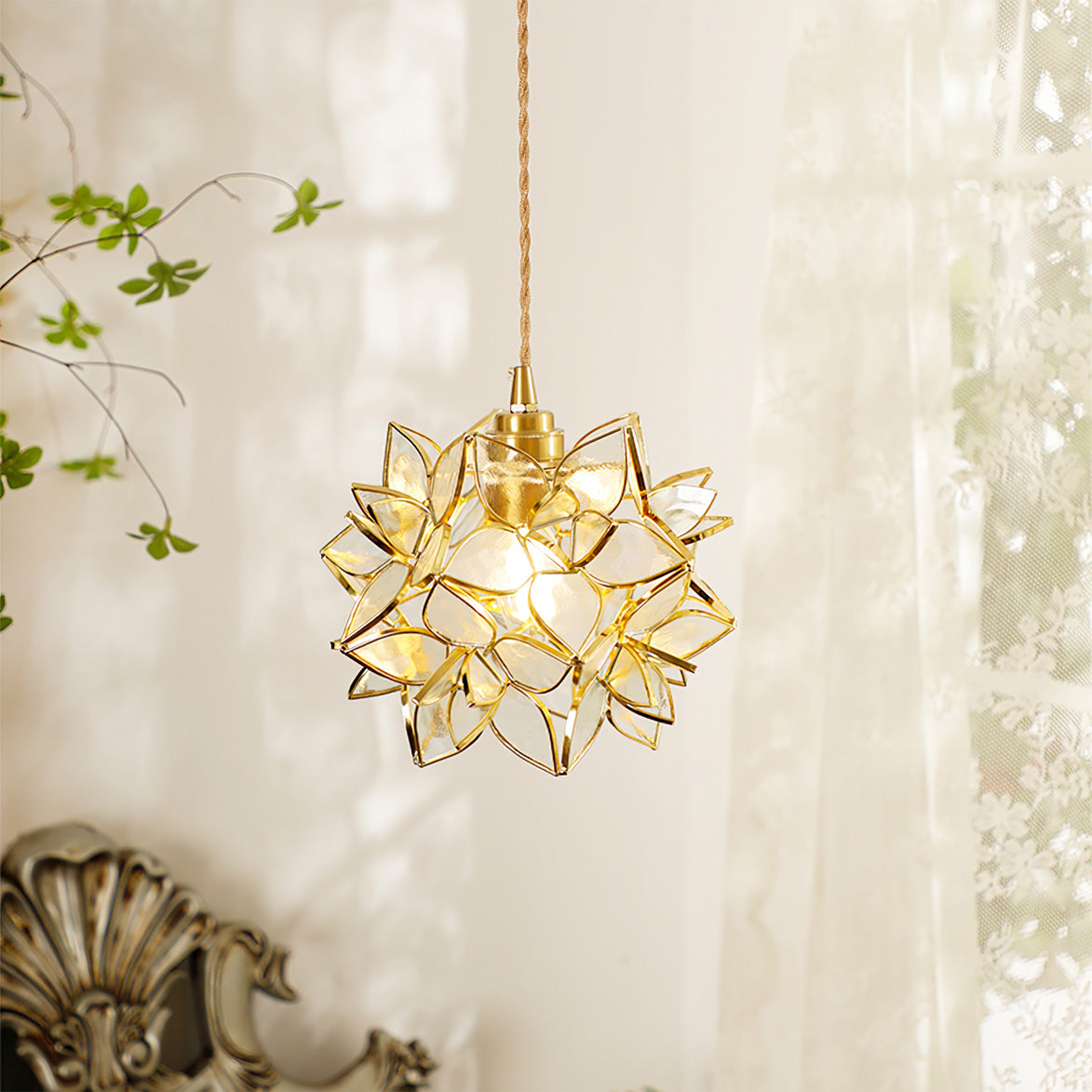 Pendant Light Glass Flower Sphere 7.9 in Brass Ceiling Indoor Hanging Lamp Decorative Ambient Lighting Fixture | Thomler