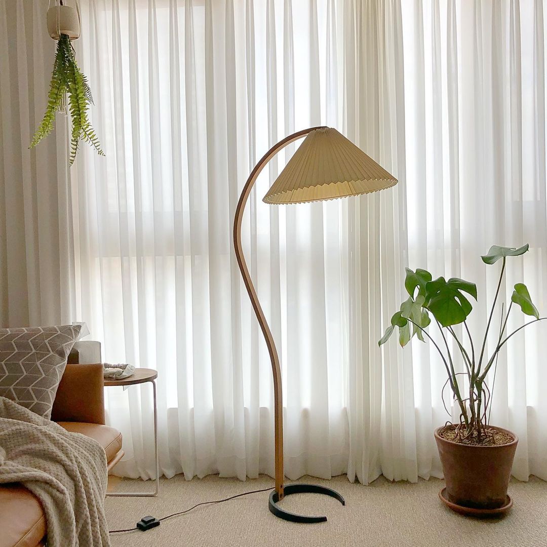 Floor Lamp Beech Wood Arc 150.0 cm Natural Living Room Reading Light Linen Shade Scandinavian Retro Lighting | Thomler