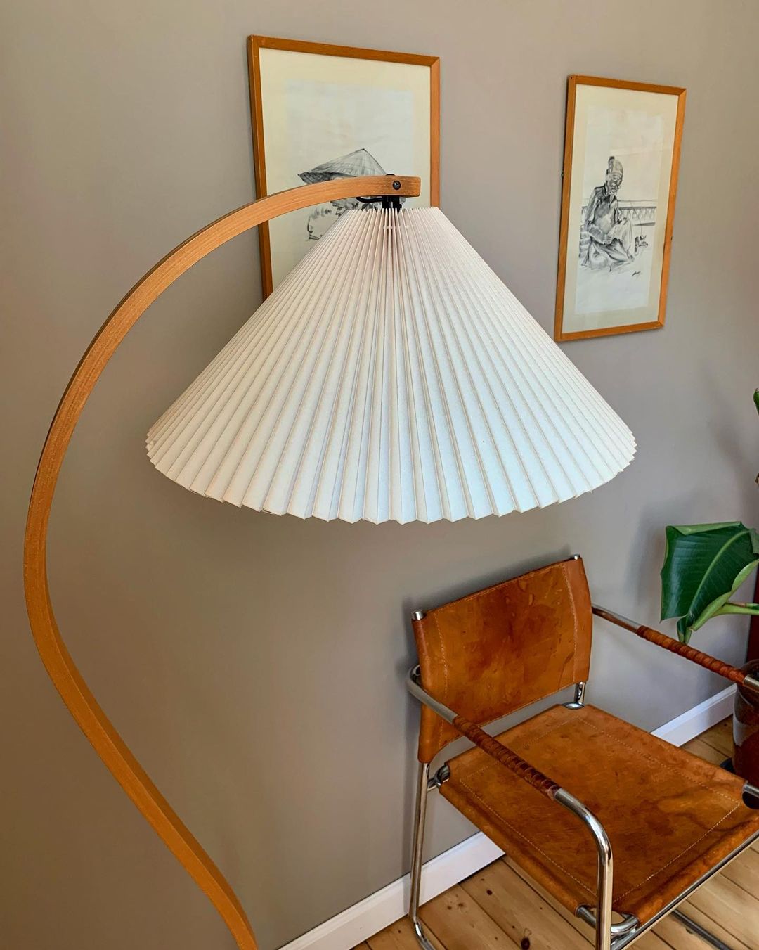 Floor Lamp Beech Wood Arc 150.0 cm Natural Living Room Reading Light Linen Shade Scandinavian Retro Lighting | Thomler