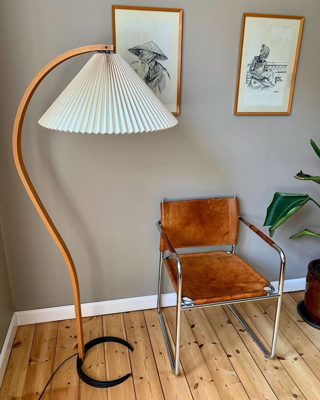 Floor Lamp Beech Wood Arc 150.0 cm Natural Living Room Reading Light Linen Shade Scandinavian Retro Lighting | Thomler