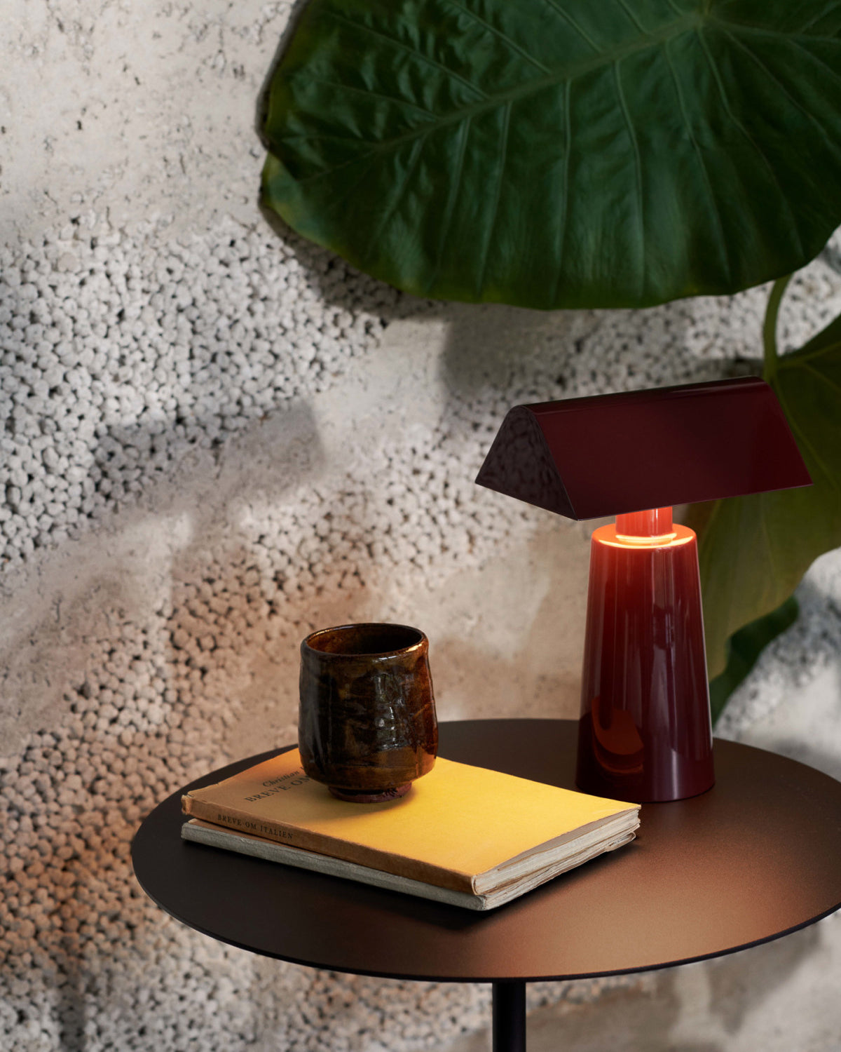 Table Lamp Lacquered Steel 8.6 in Adjustable Red White Gray Desk Lighting Three-Color LED Touch USB | Thomler