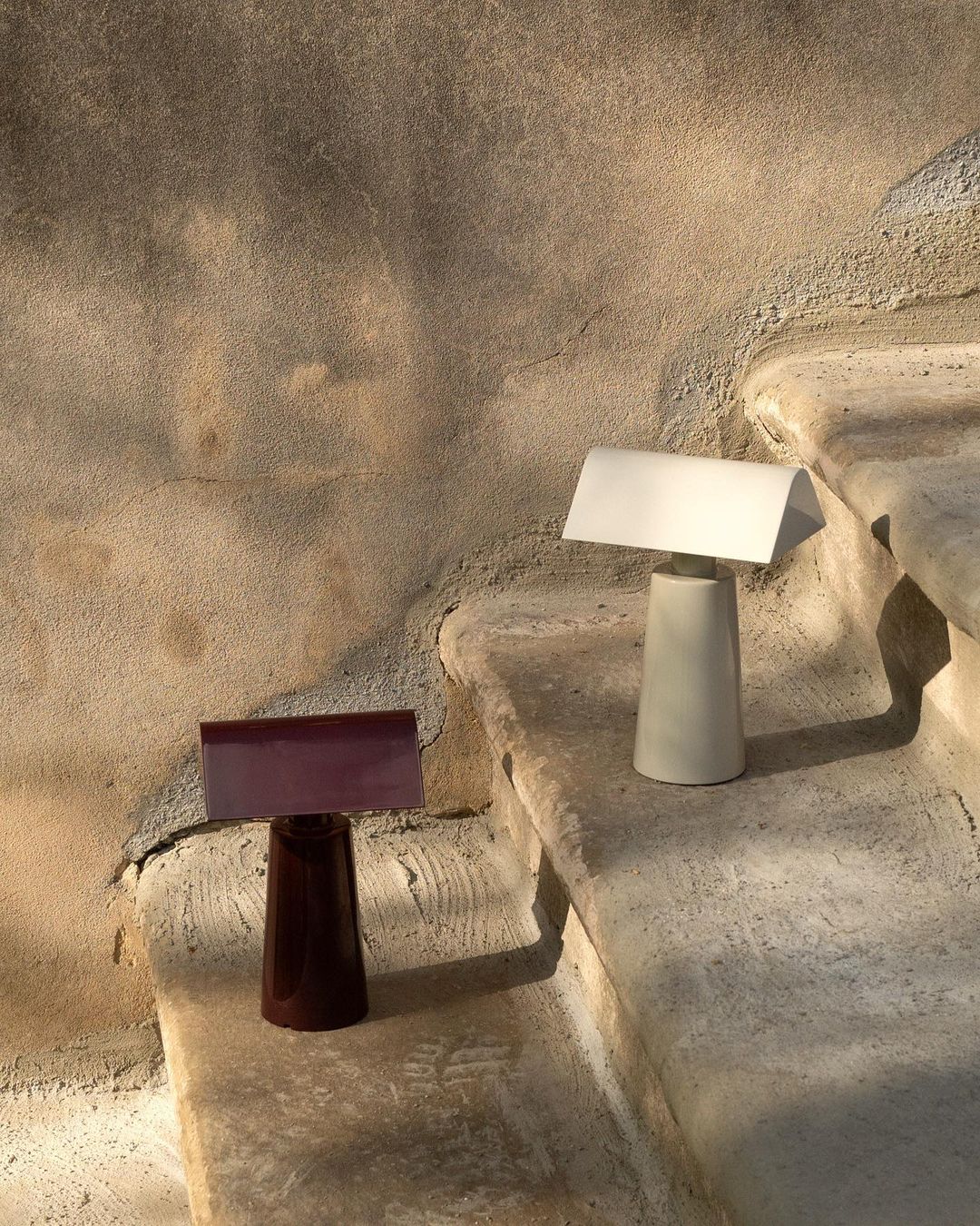 Table Lamp Lacquered Steel 8.6 in Adjustable Red White Gray Desk Lighting Three-Color LED Touch USB | Thomler