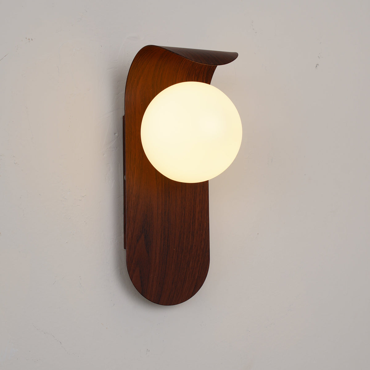 Contemporary Wood-Finish Wall Sconce with Glass or Acrylic Globe Shade for Living Room & Bedroom | Thomler