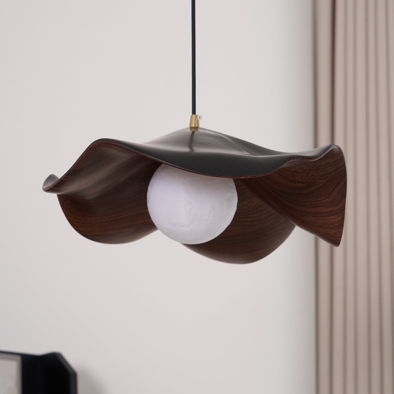 Pendant Light Resin 11 in White Dining Room Ceiling Lamp Leaf Pattern Decorative Fixture | Thomler