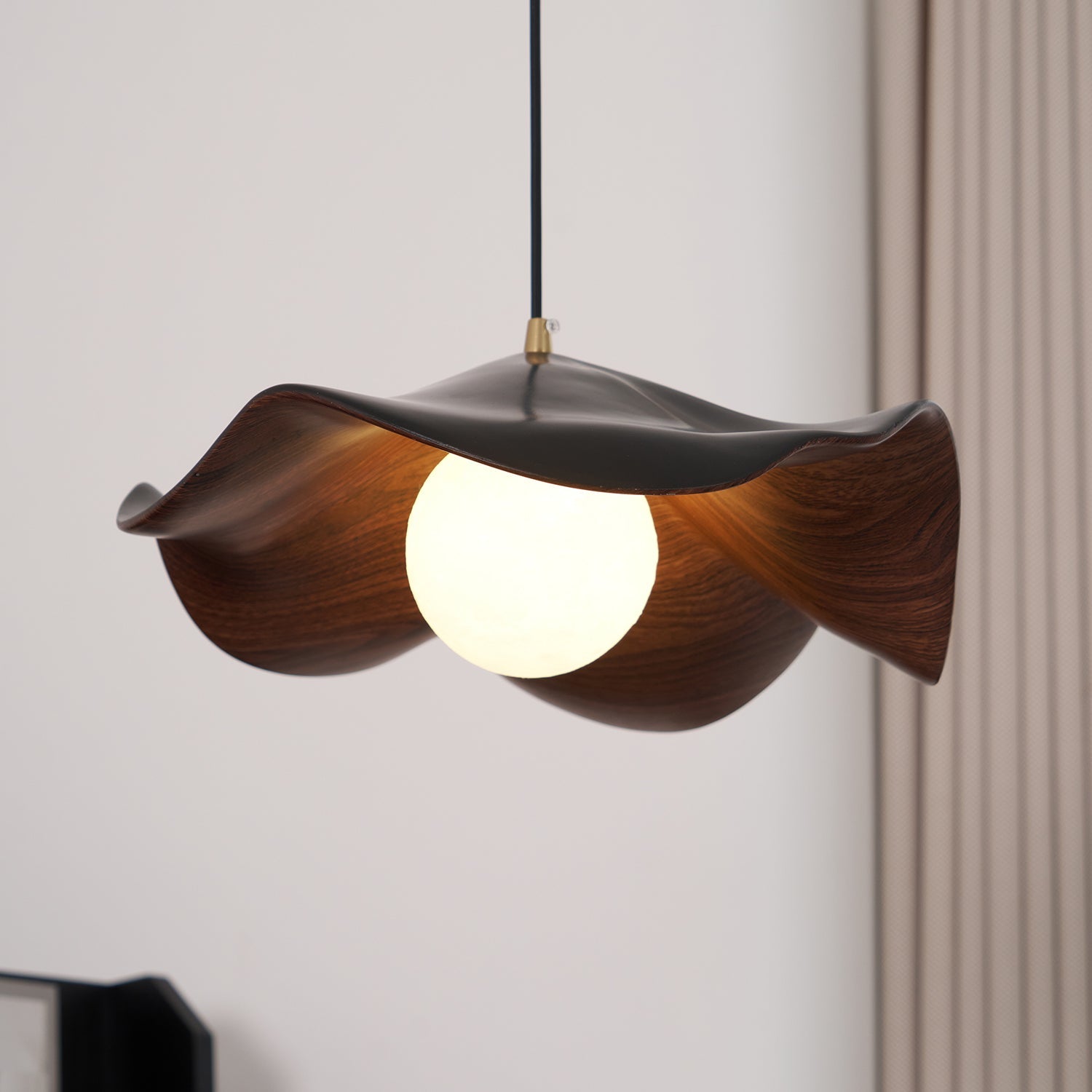 Pendant Light Resin 11 in White Dining Room Ceiling Lamp Leaf Pattern Decorative Fixture | Thomler
