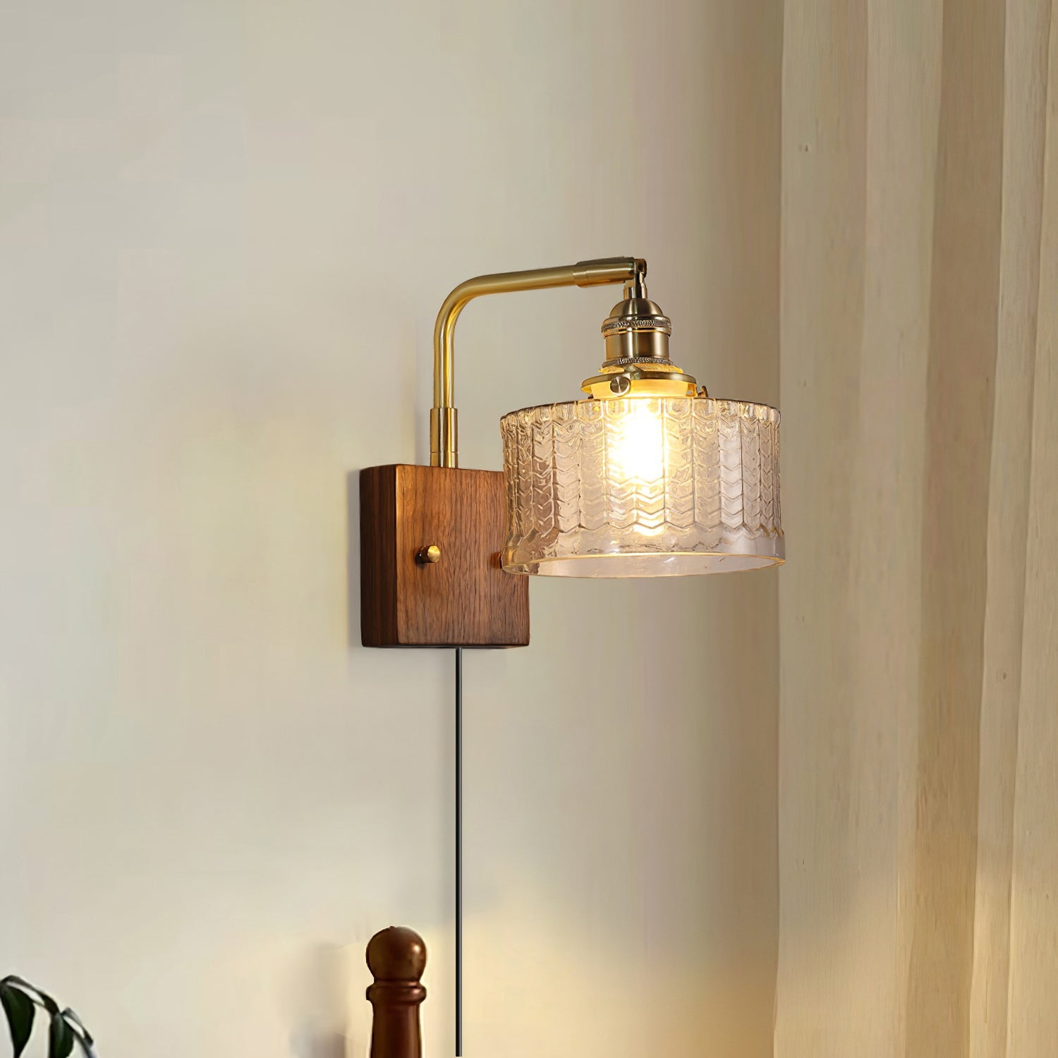 Wall Lamp Wood Brass 9.4 in Green Clear Art Glass Indoor Accent Lighting Decorative Fixture | Thomler