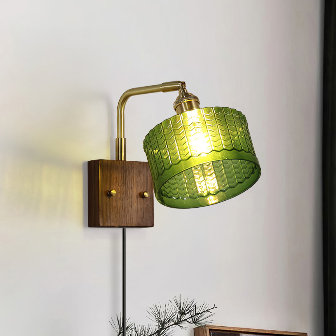 Wall Lamp Wood Brass 9.4 in Green Clear Art Glass Indoor Accent Lighting Decorative Fixture | Thomler